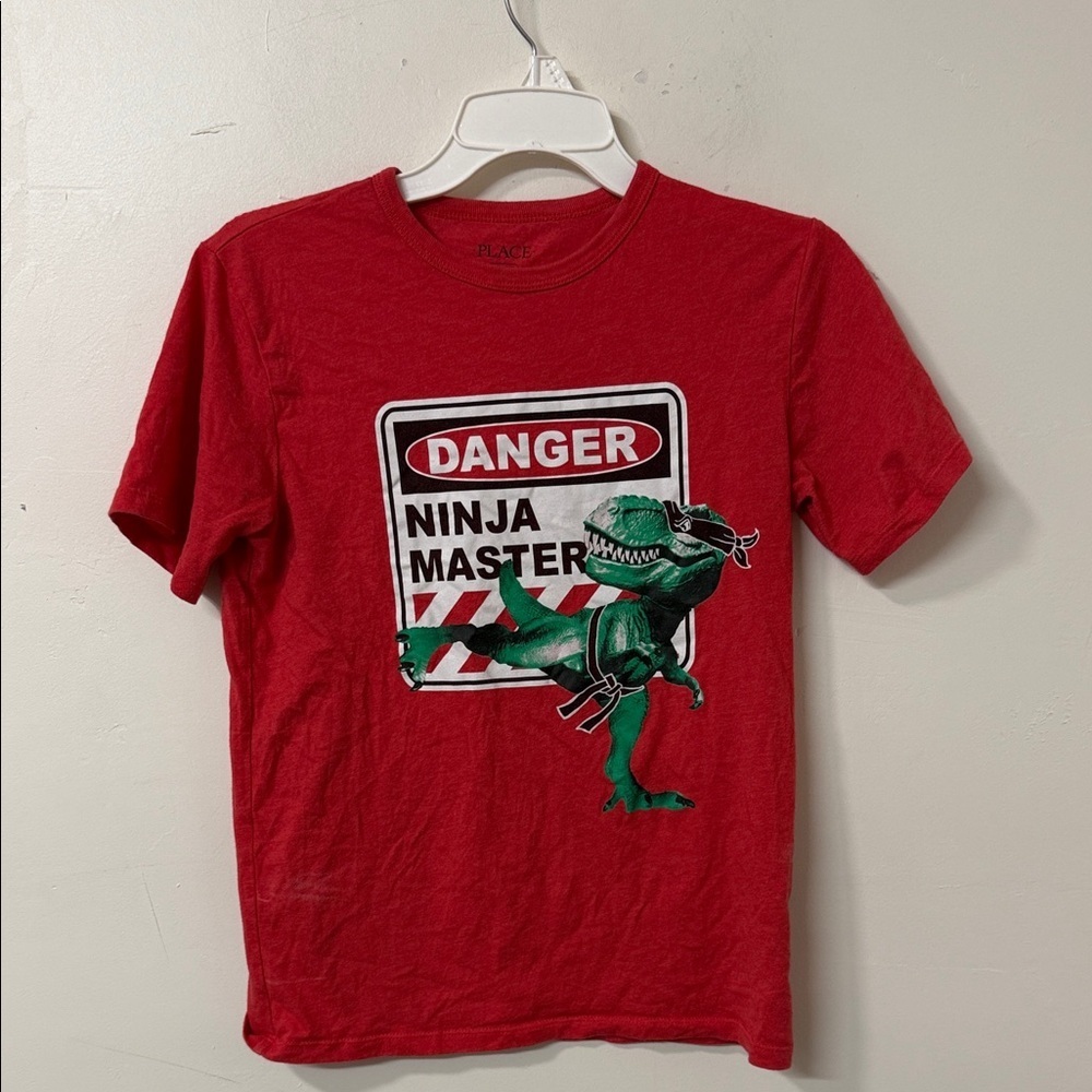 Place Red Ninja Master T-Shirt
